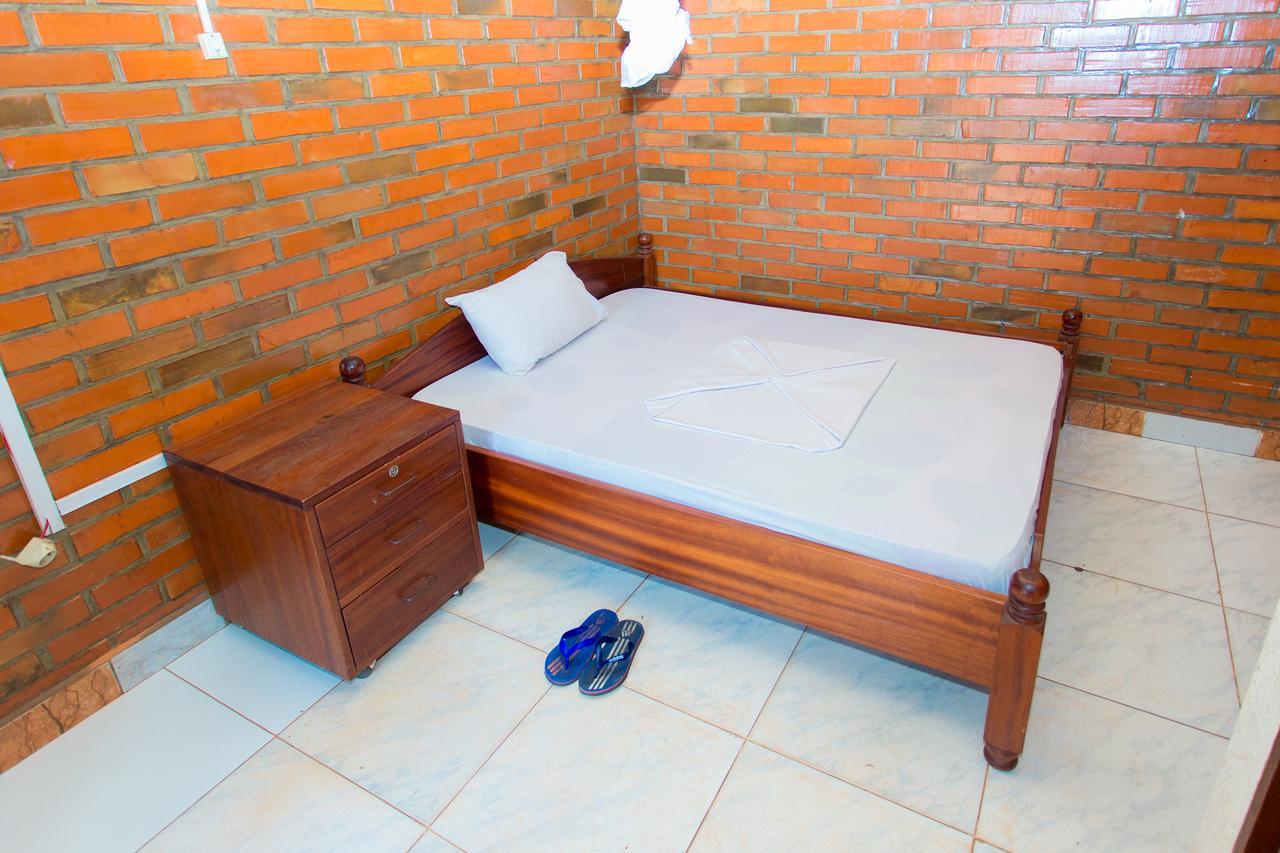 Heart Land Hotel Kigali Extérieur photo