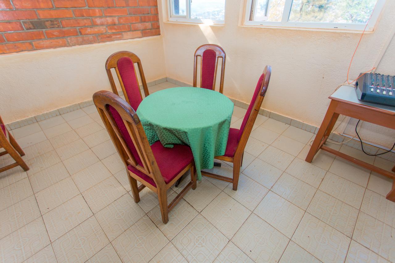 Heart Land Hotel Kigali Extérieur photo