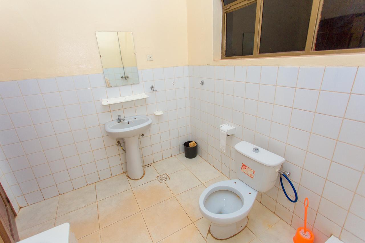Heart Land Hotel Kigali Extérieur photo