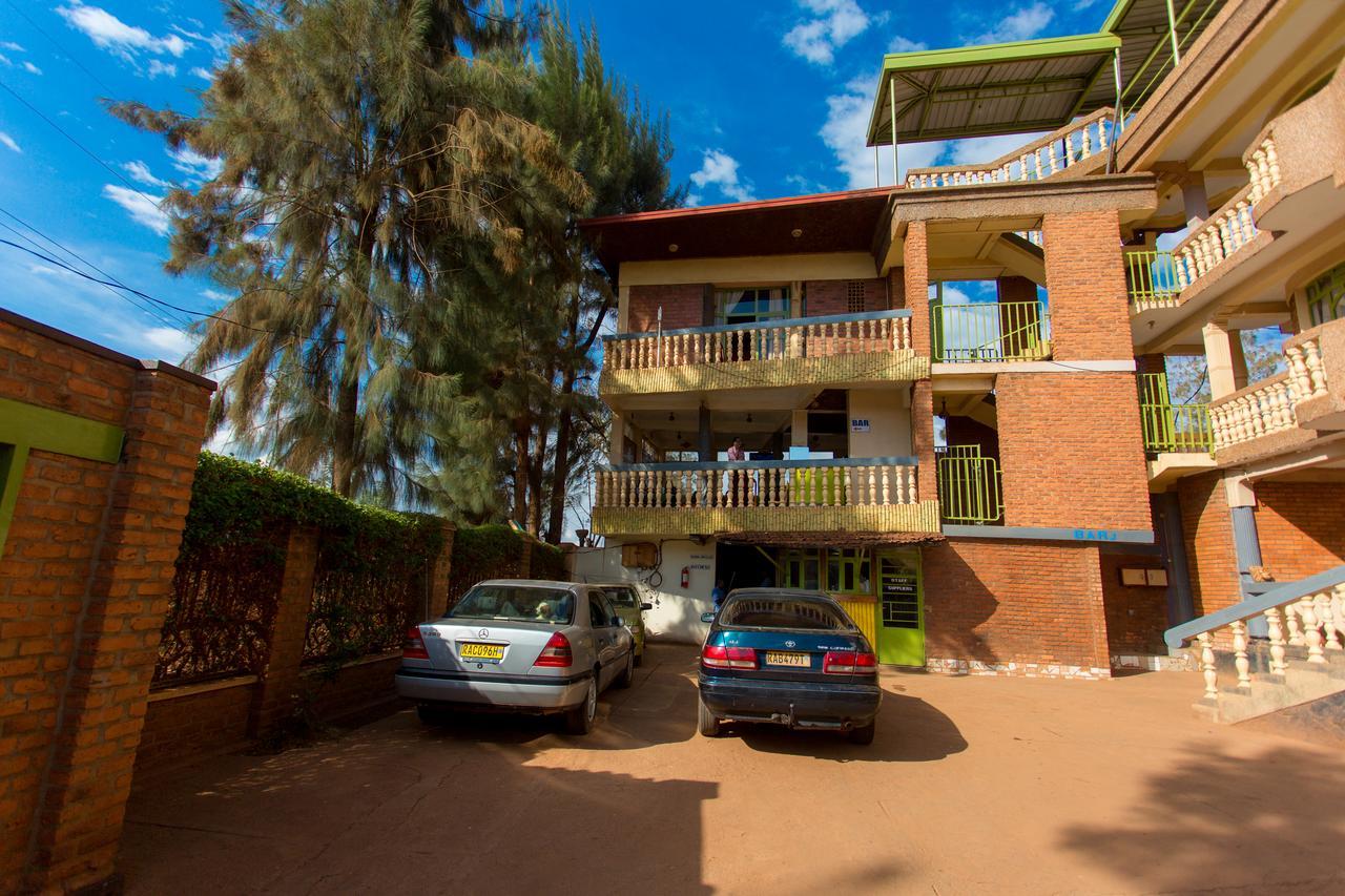 Heart Land Hotel Kigali Extérieur photo