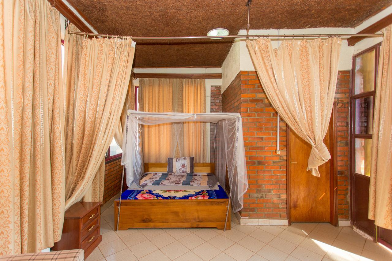 Heart Land Hotel Kigali Extérieur photo