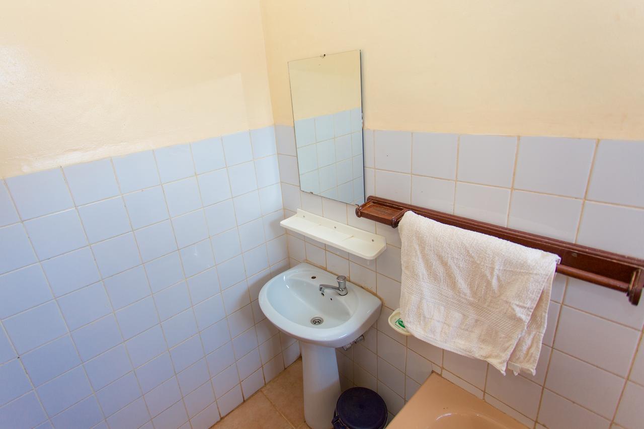 Heart Land Hotel Kigali Extérieur photo